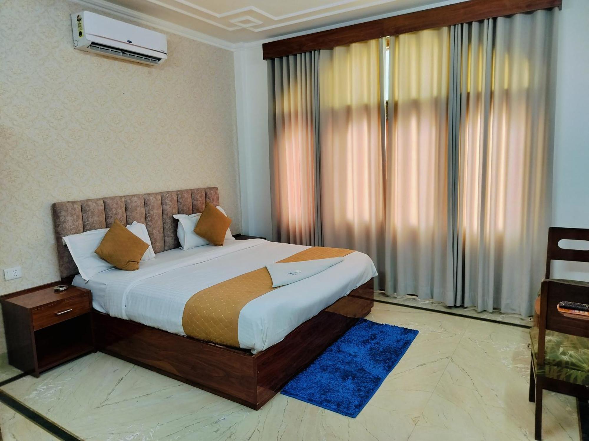 Hotel Soft Petal Residency Near Delhi International Airport New Delhi